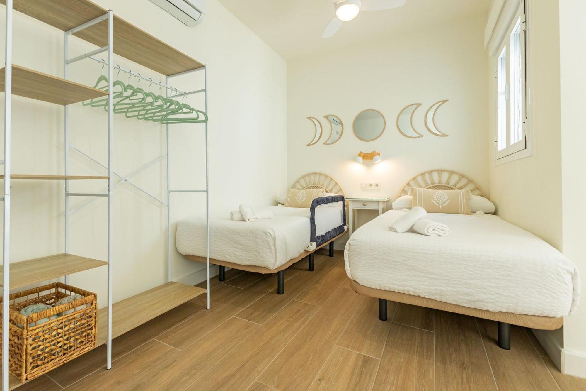 Cervantes Studios 6 Севилья Экстерьер фото